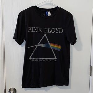 Women’s Pink Floyd graphic tshirt